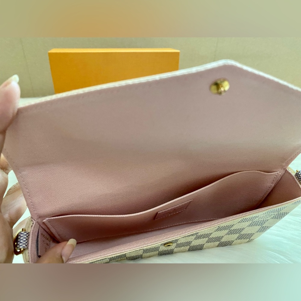 Louis Vuitton Felicie Pochette Damier Azure Canvas Pink Interior - Picture 11 of 16